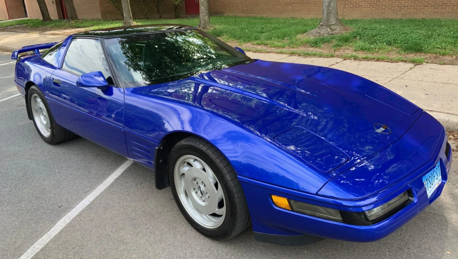 Click to Enlarge-Esc to Close Corvette Generations/C4/C4 1994 Right _chevrolet_corvette.webp